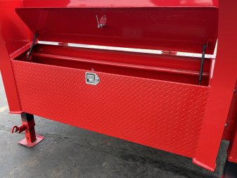 New 2025 PJ 102"x30' GN Low Pro Flatbed w/ Singles - LS