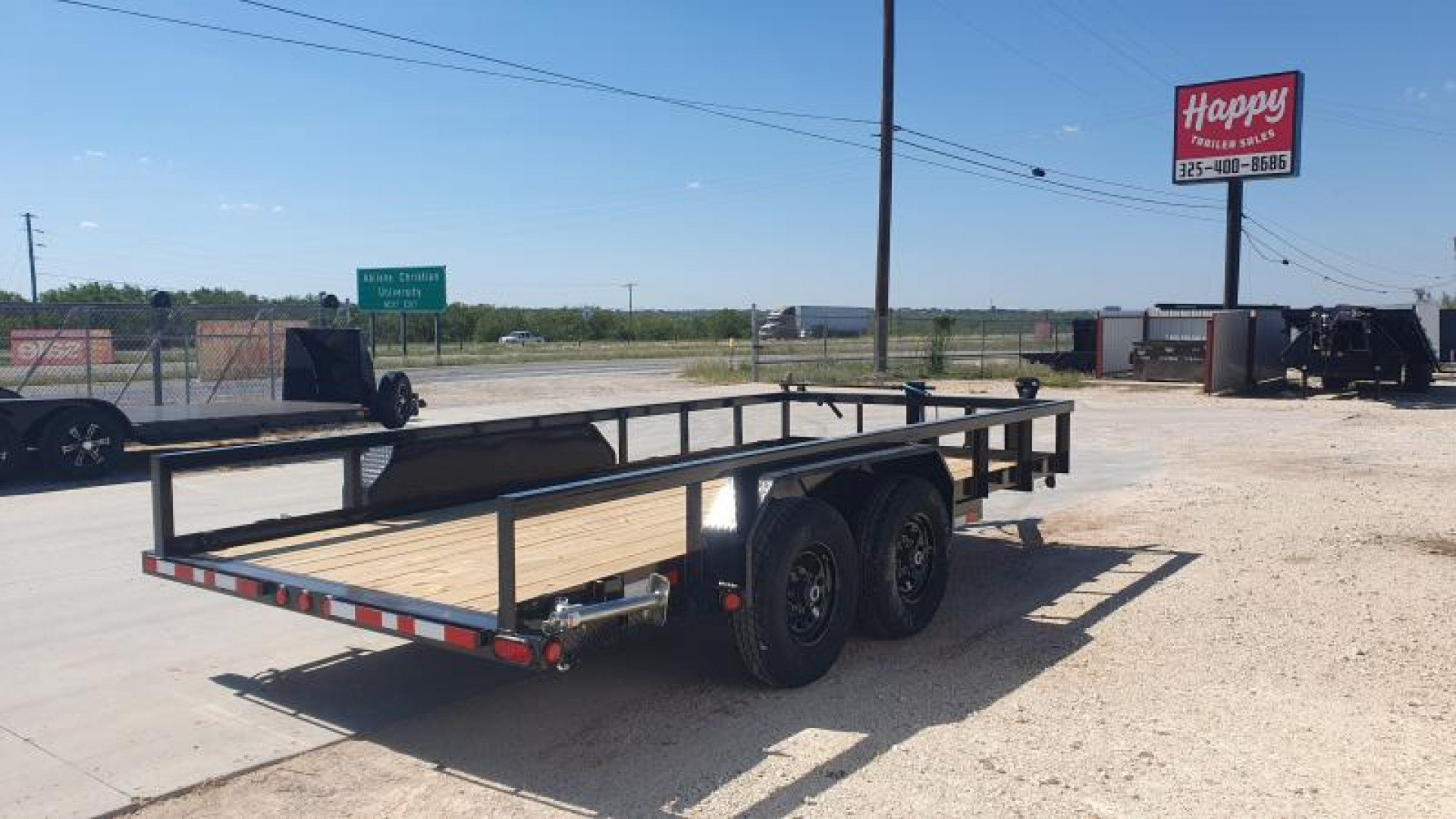 New 2025 PJ 83''x16' BP Angle Pipetop Trailer - P8
