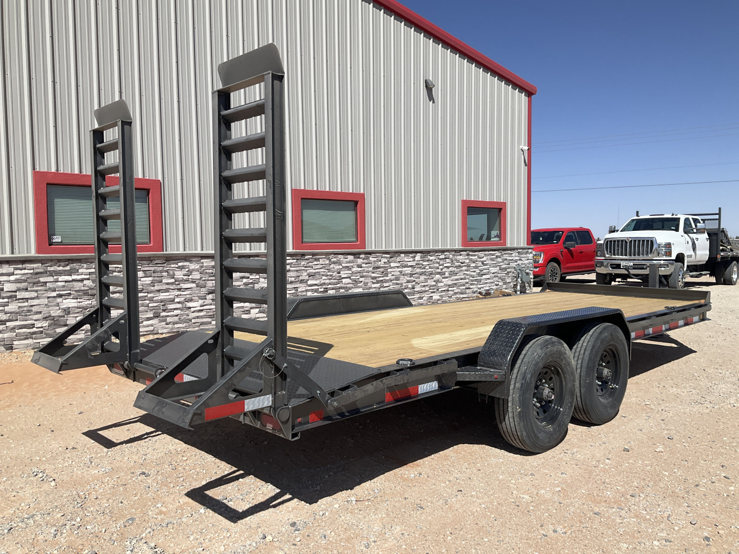 New 2025 Diamond C 82"x20' BP Baseline Equipment - HEQ208