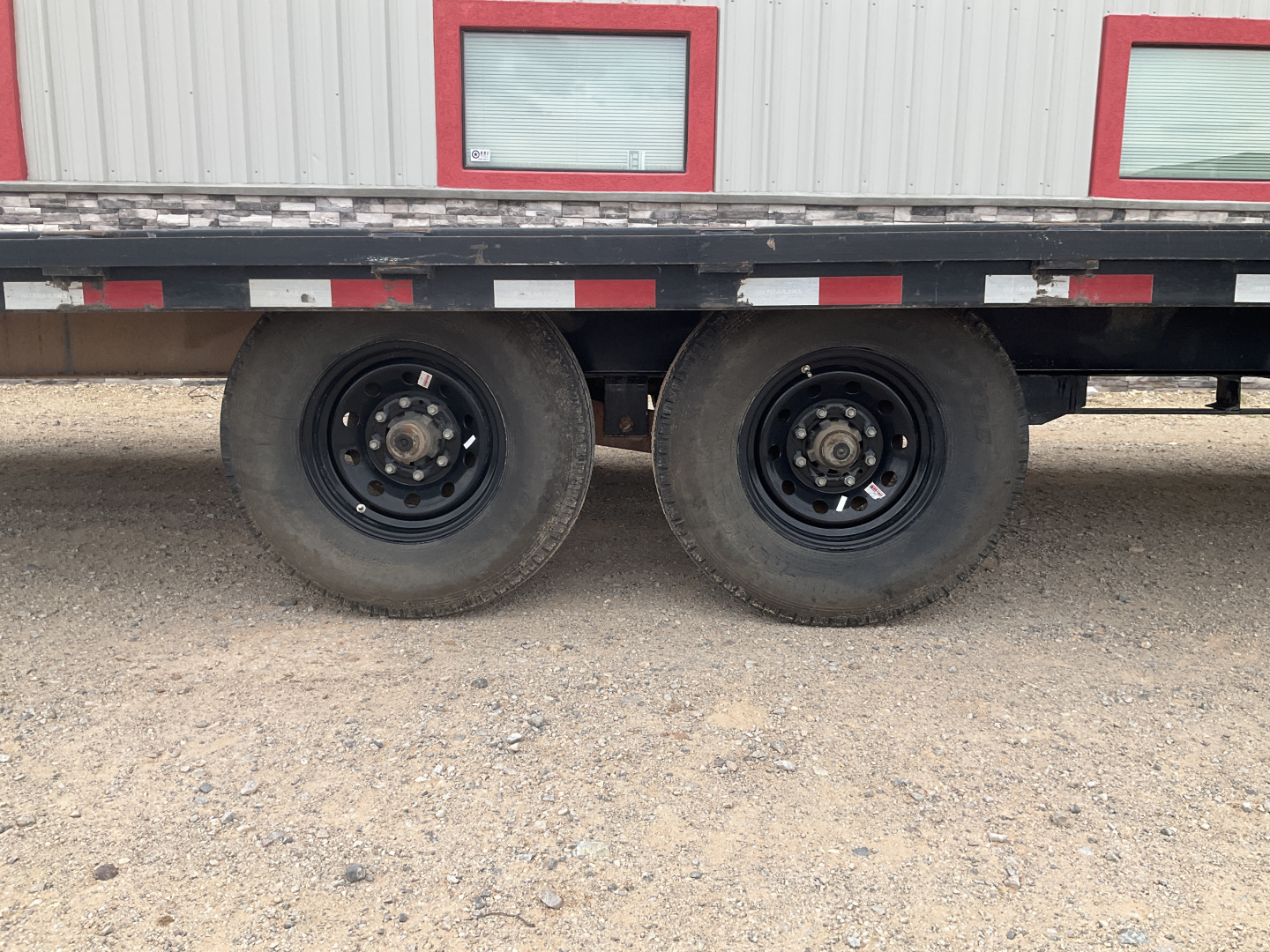 Used 2023 PJ 102"x30' F8 Deckover Trailer