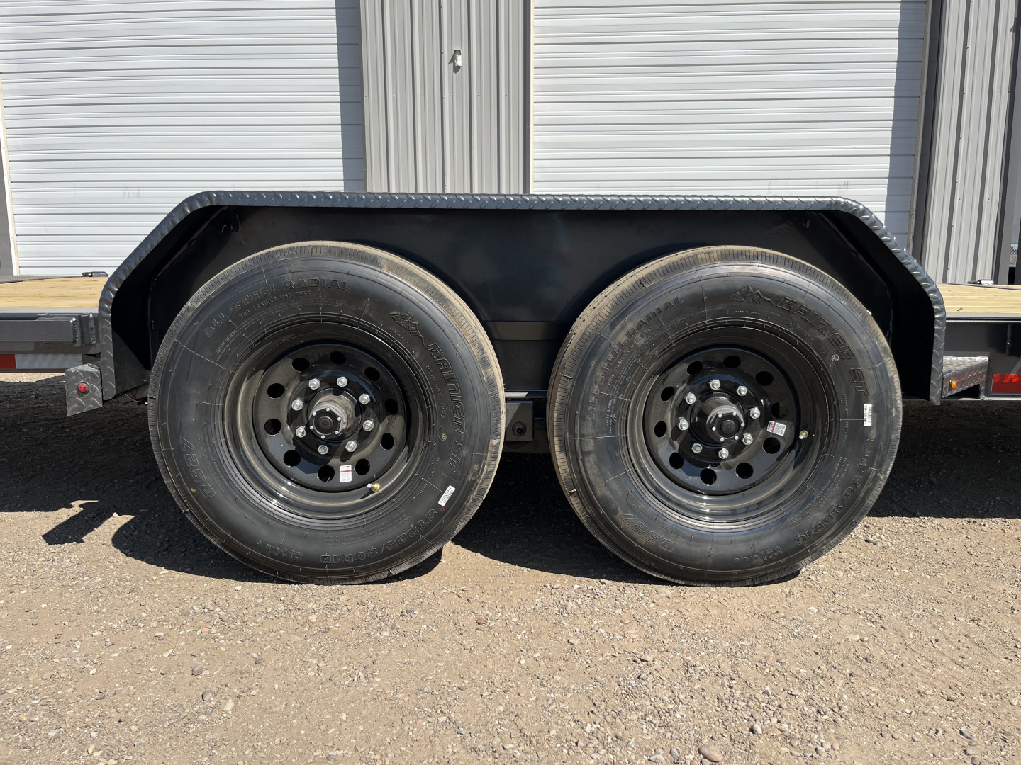 New 2025 Diamond C 82"x22' BP Baseline HD Tilt - HTL208