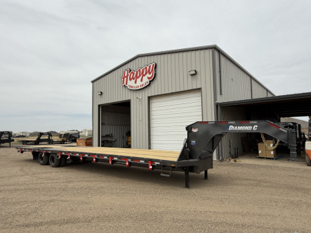 New 2025 Diamond C 102"x40' Engineered Beam FMAX216 w/ Hyd. Dovetail - 40K Pacesetter Edition