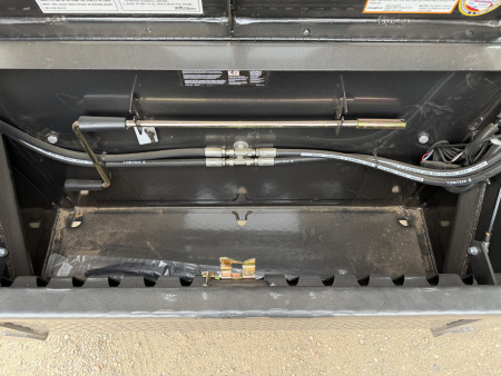 New 2025 Diamond C 102"x40' Engineered Beam FMAX216 w/ Hyd. Dovetail - 40K Pacesetter Edition