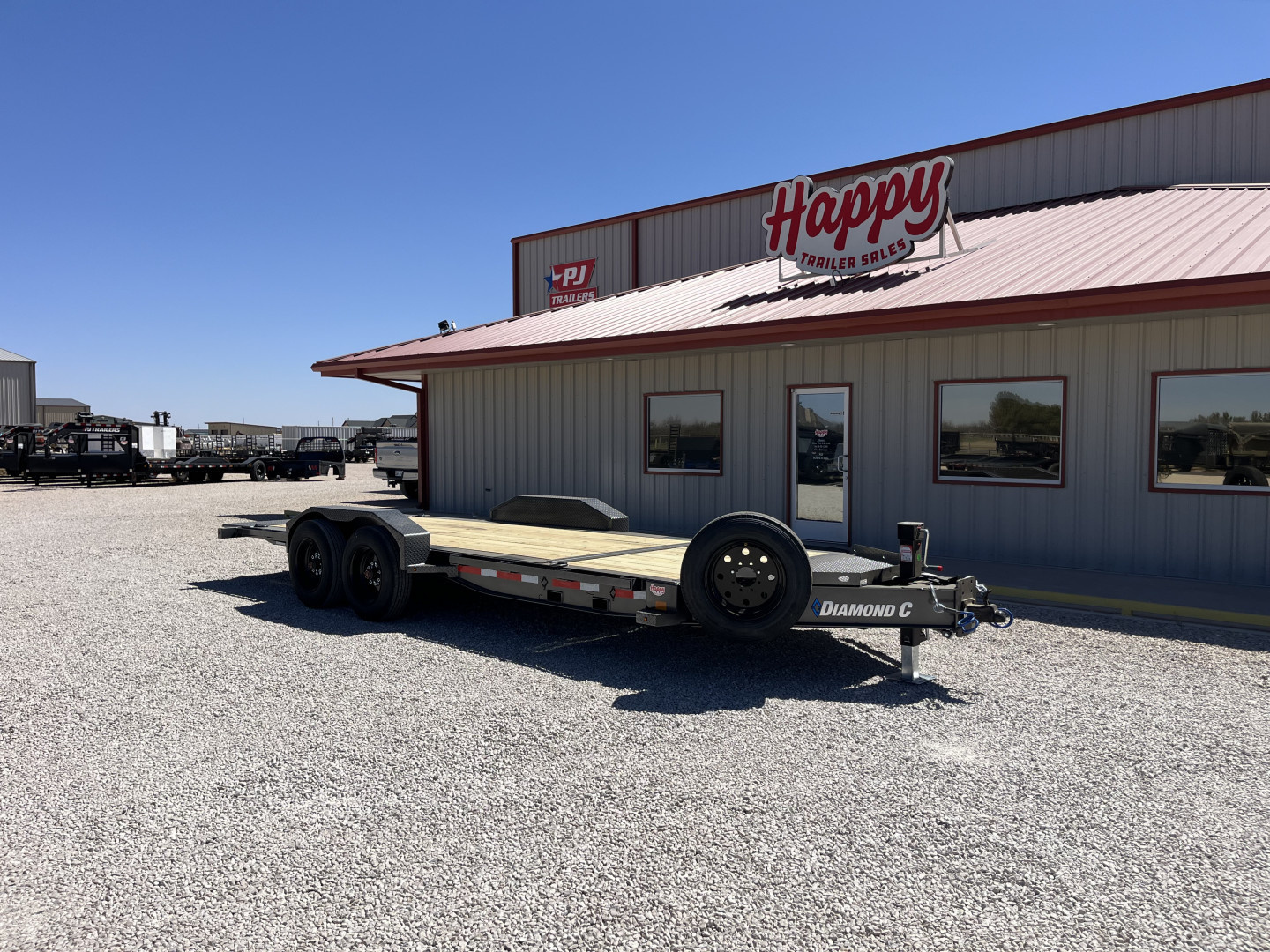 New 2025 Diamond C 80"x20' BP Hydraulically Dampened Tilt - HDT208 Pacesetter Edition