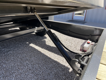 New 2025 Diamond C 80"x20' BP Hydraulically Dampened Tilt - HDT208 Pacesetter Edition