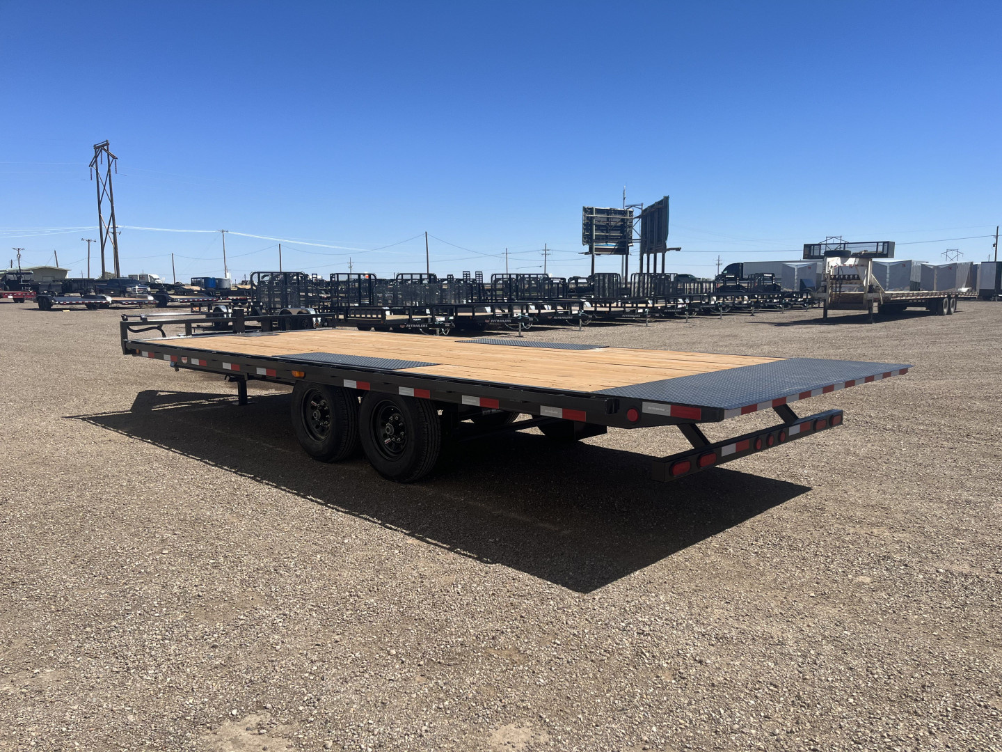 New 2025 PJ 102"x22' BP Deckover Tilt - T8