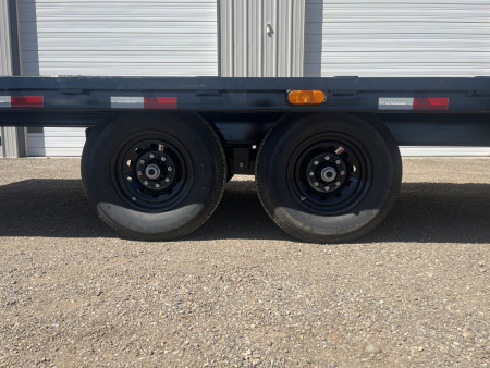 New 2025 PJ 102"x22' BP Deckover Tilt - T8