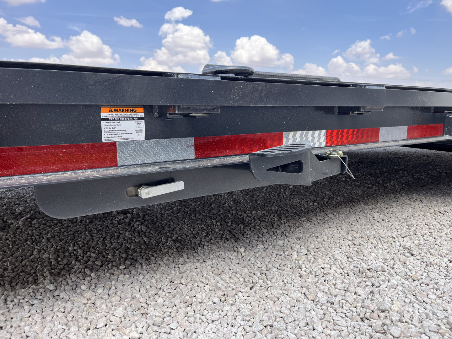 New 2025 Diamond C 82"x22' BP Baseline HD Tilt - HTL207