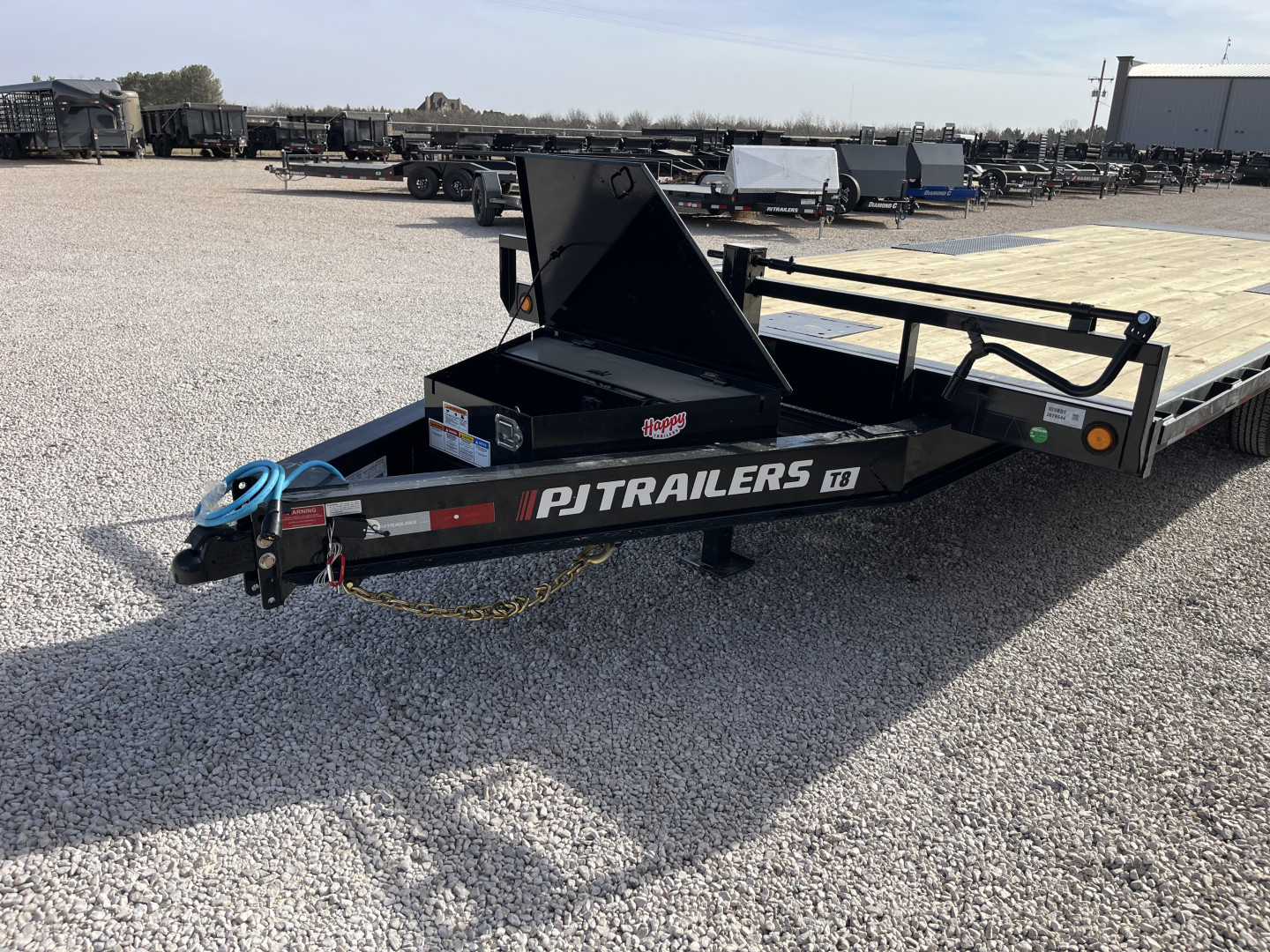 New 2025 PJ 102"x22' BP Deckover Tilt - T8