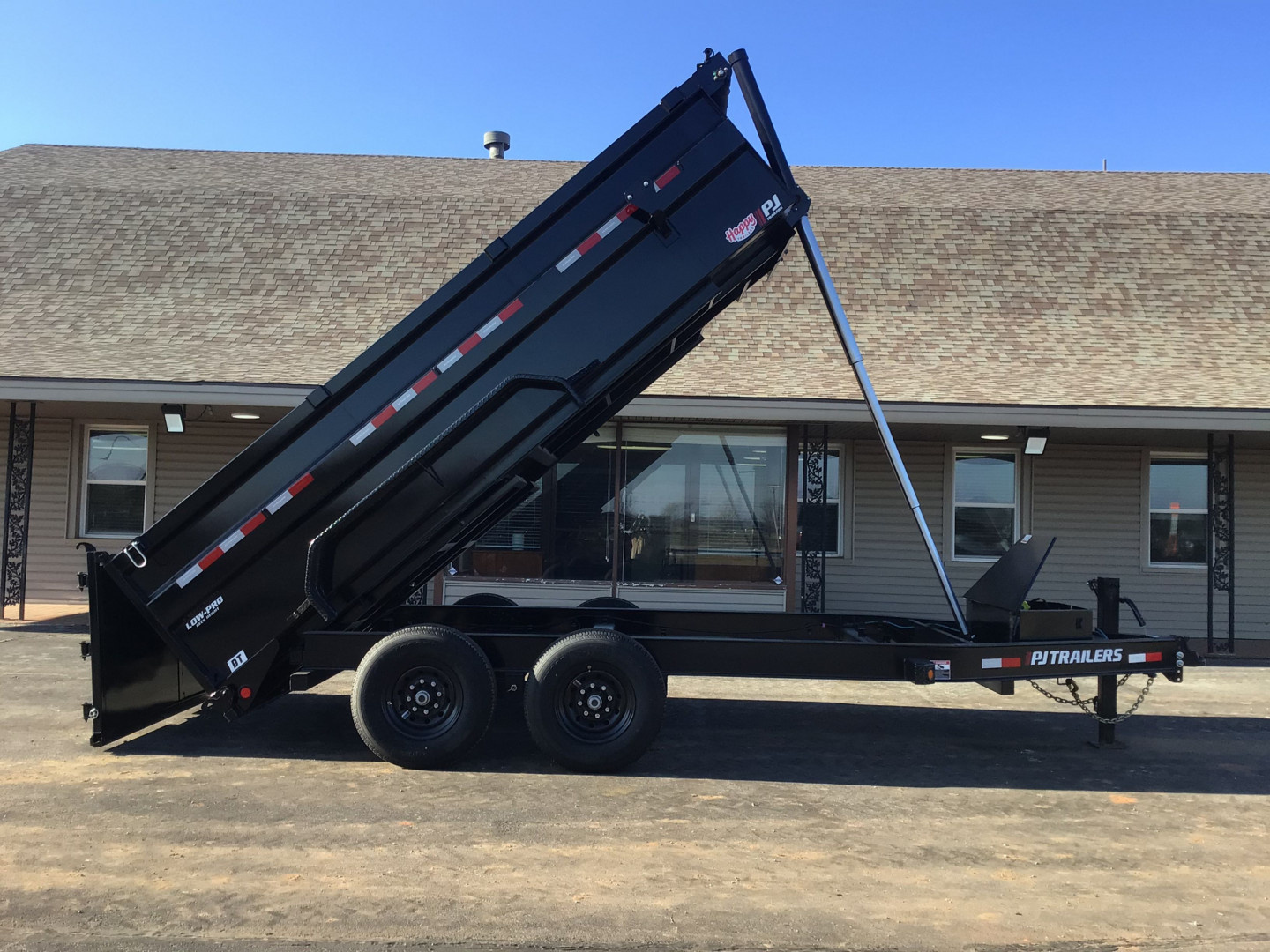 New 2024 PJ 83"x14' BP Tandem Axle Low Pro Telescopic Dump w/ 36" Sides - DT