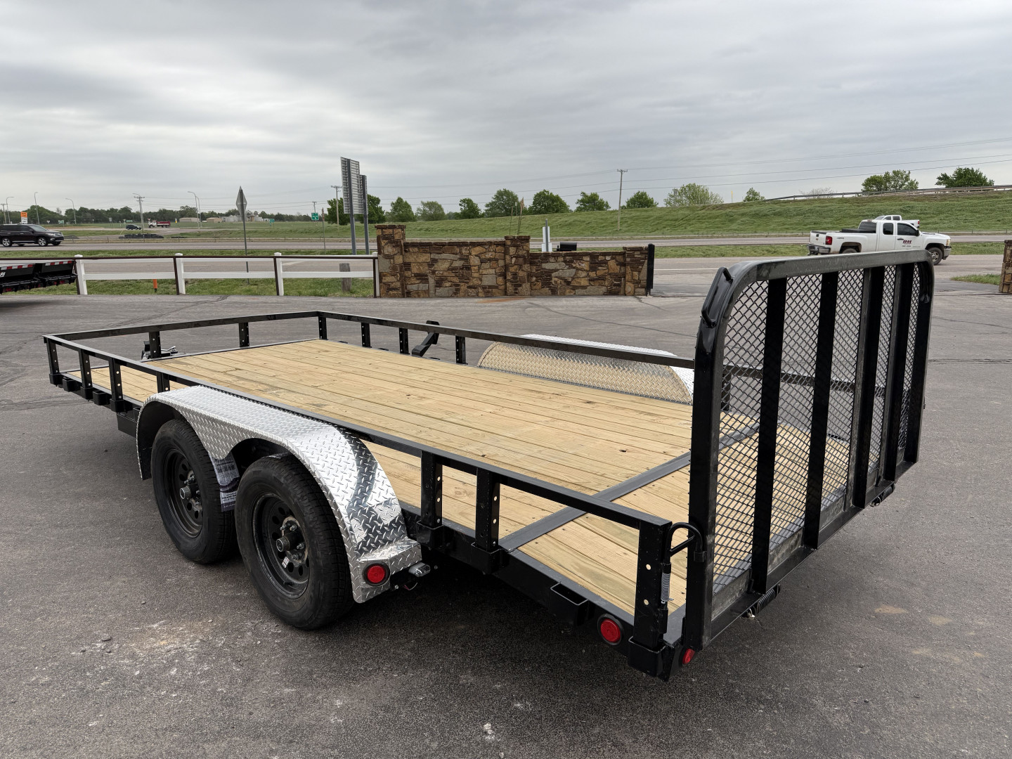 New 2025 PJ 83"x16' Tandem Axle Utility Trailer - UL