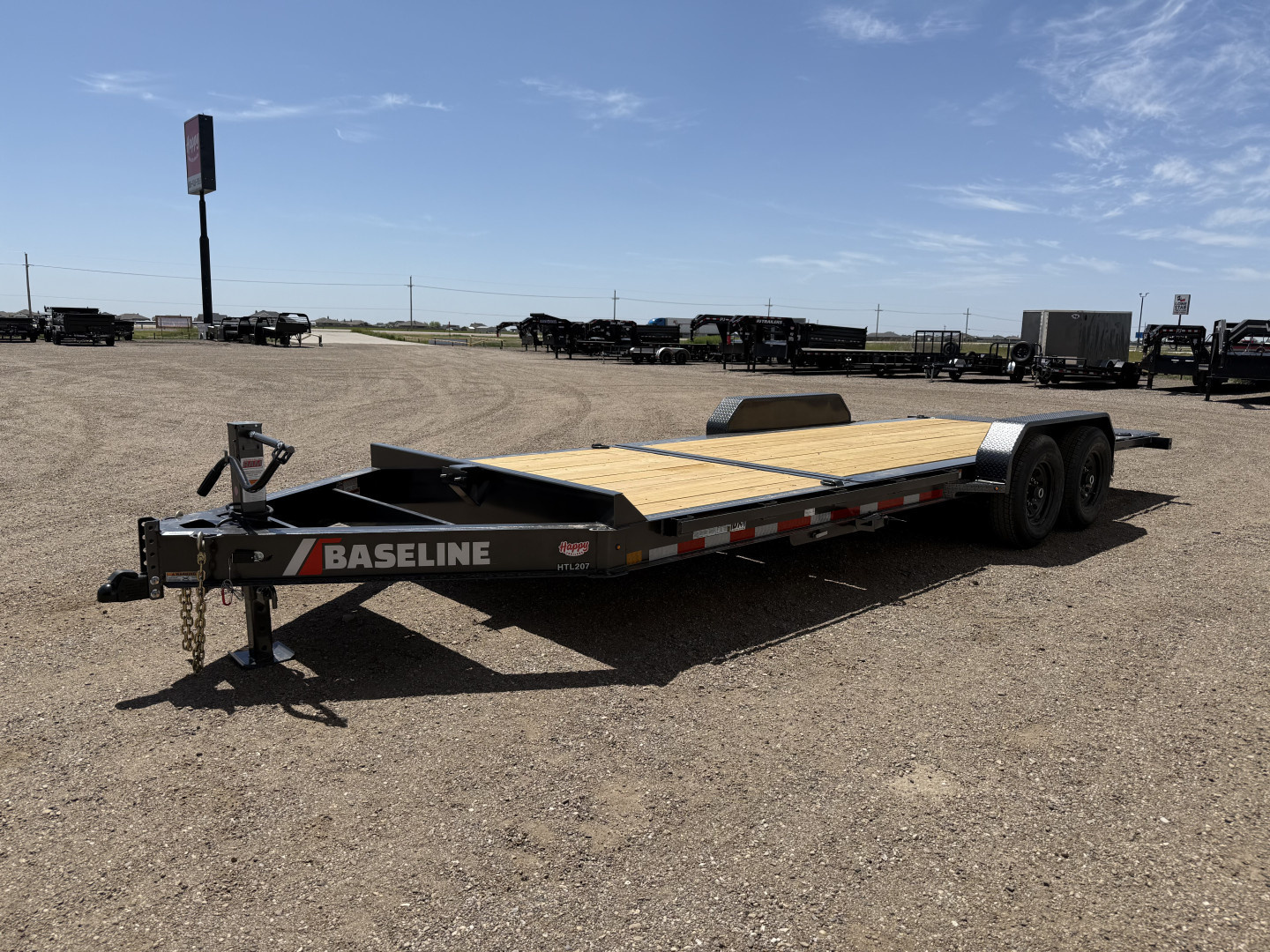 New 2025 Diamond C 82"x22' BP Baseline HD Tilt - HTL207