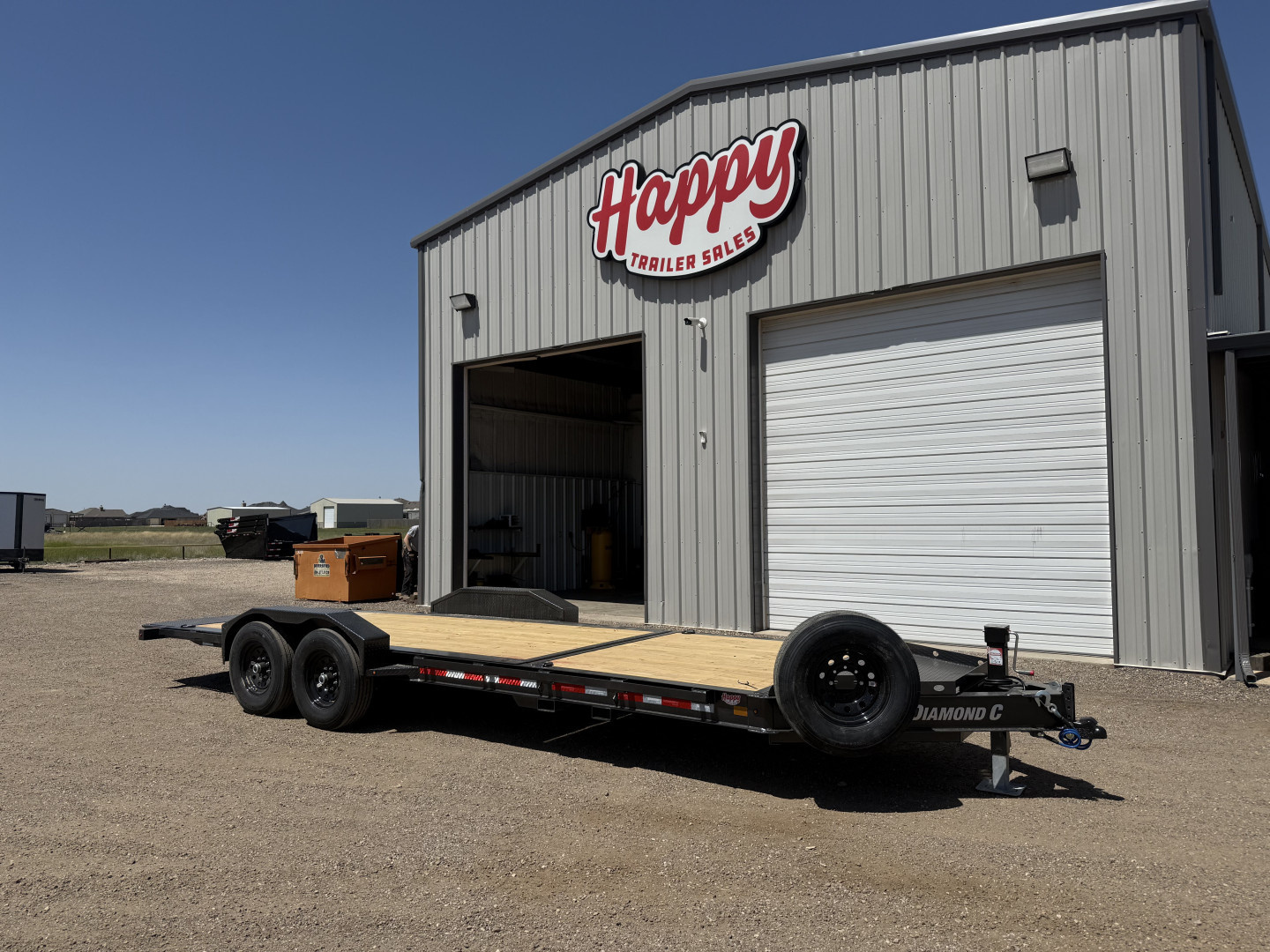 New 2025 Diamond C 82"x22' BP Hydraulically Dampened Tilt - HDT207 Pacesetter Edition