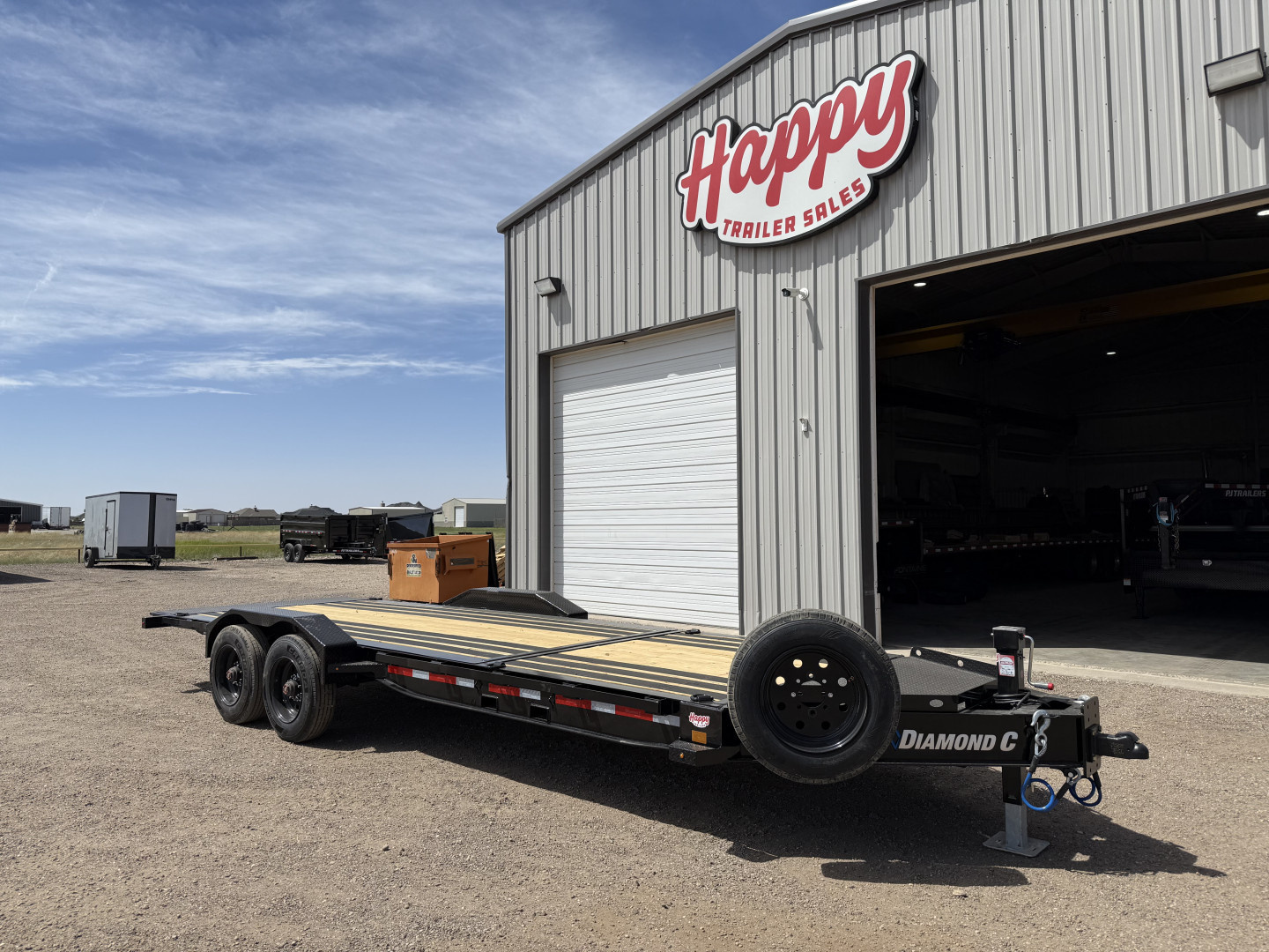 New 2025 Diamond C 82"x22' BP Hydraulically Dampened Tilt - HDT210 Pacesetter Edition