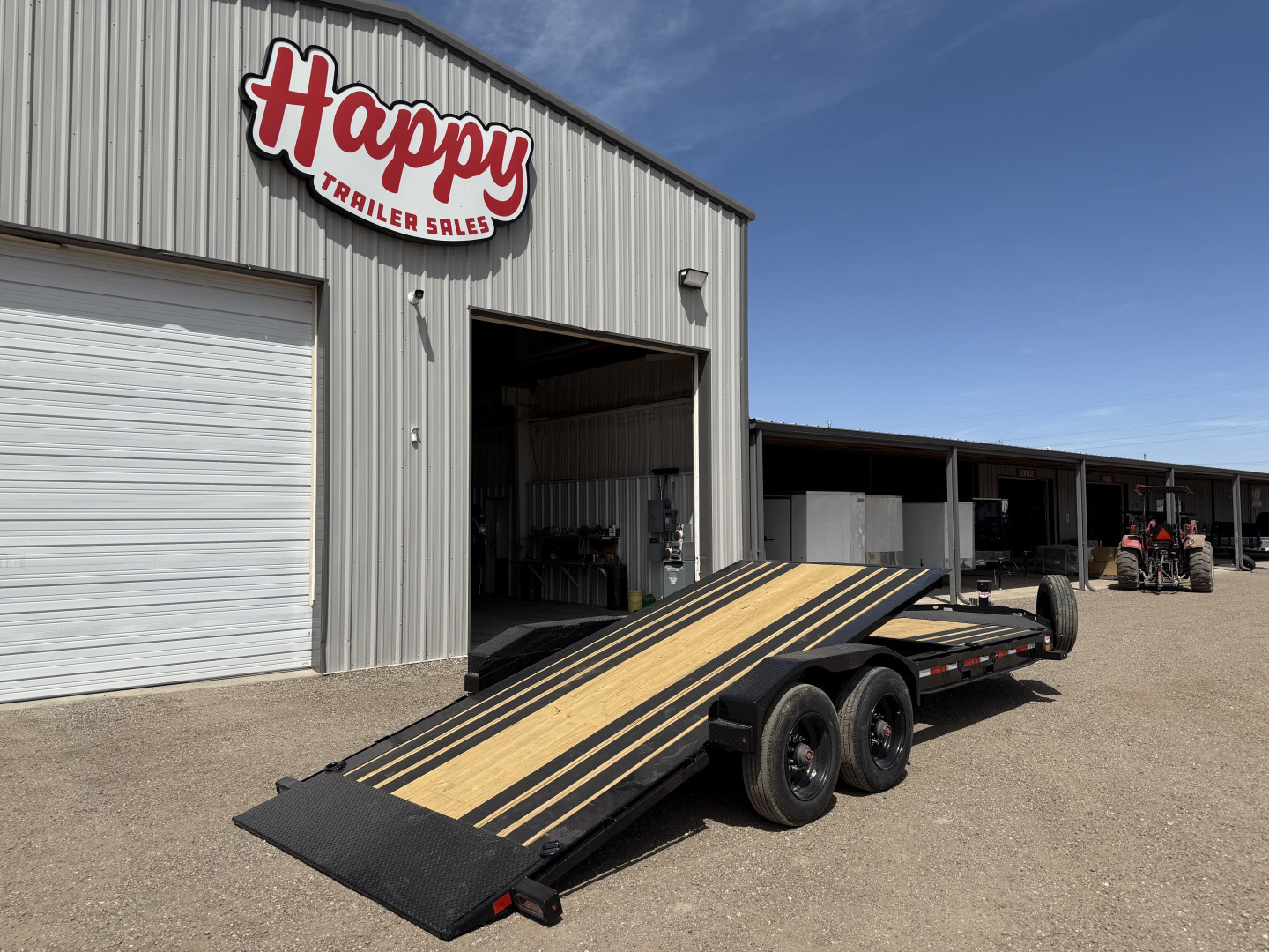New 2025 Diamond C 82"x22' BP Hydraulically Dampened Tilt - HDT210 Pacesetter Edition