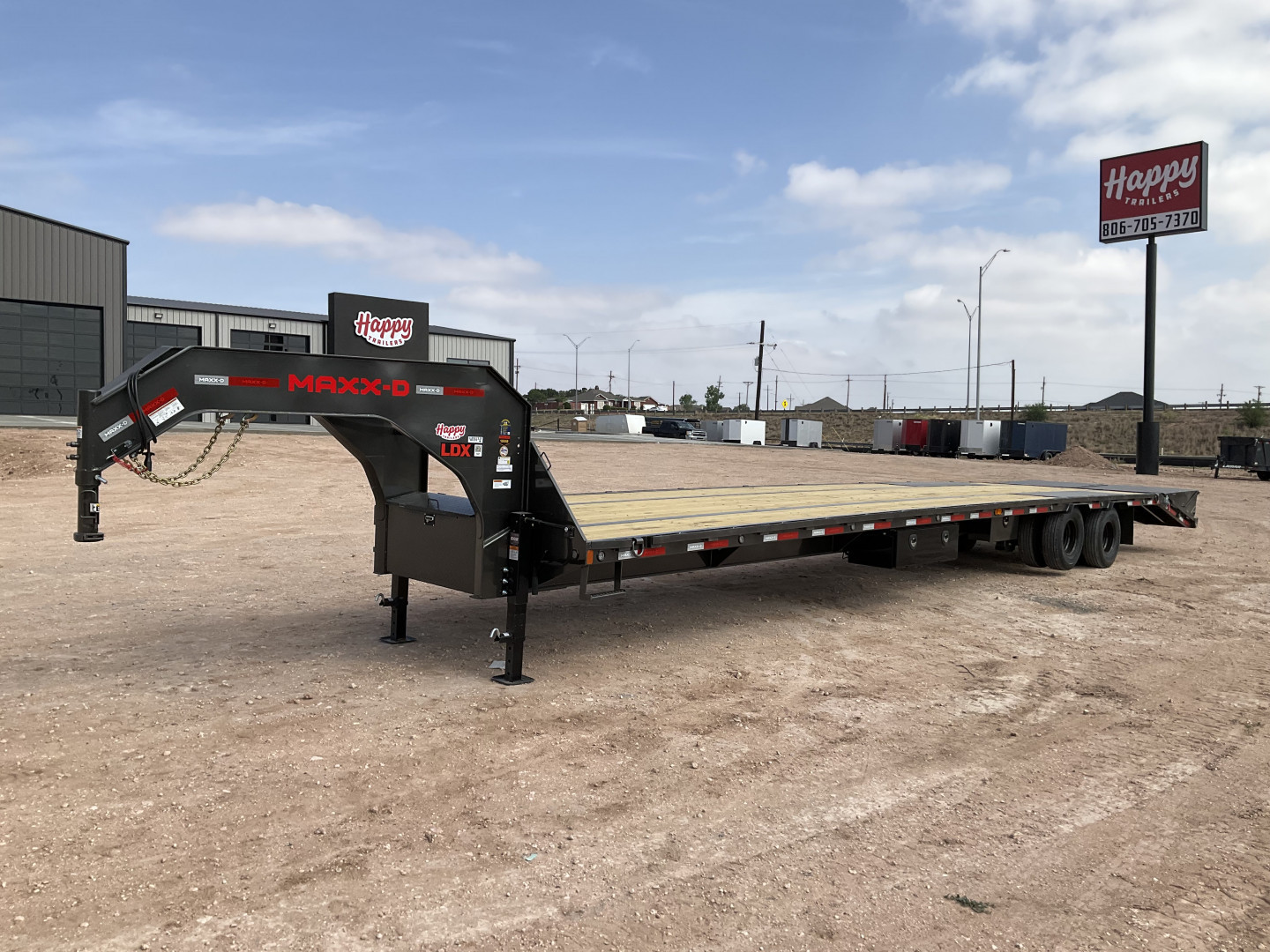 New 2026 102”x40' MAXX-D GN Flatbed w/ Duals – LDX for sale in