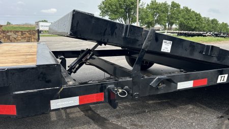New 2025 PJ 81"x16' BP 5" Channel Single Axle HD Tilt - T1