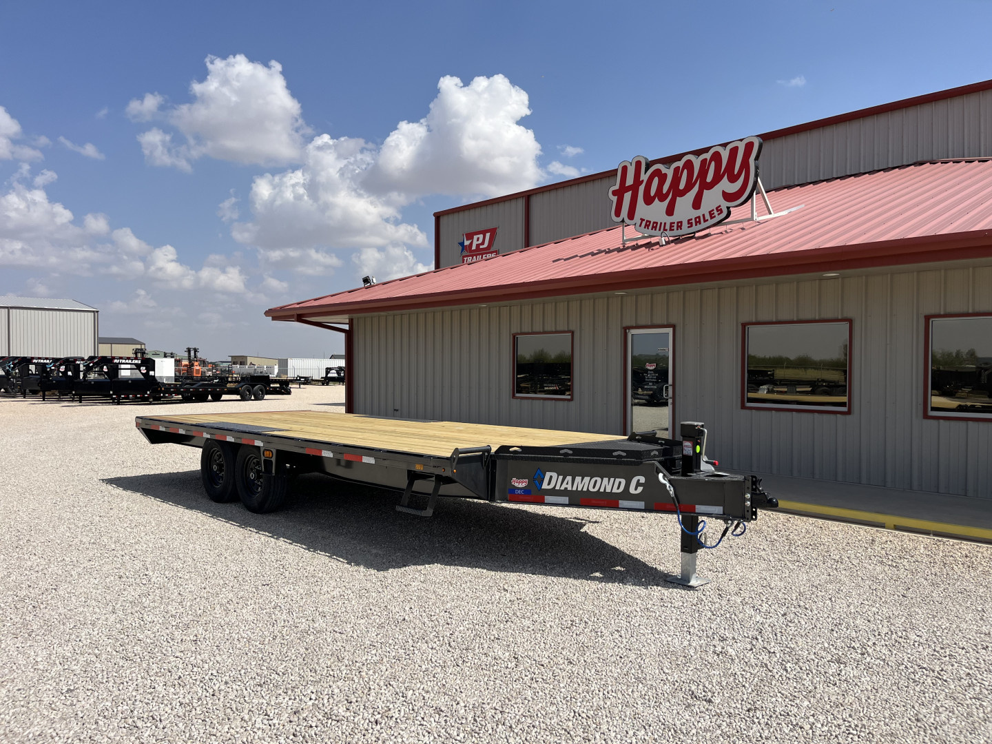 New 2025 Diamond C 102"x20' BP HD Deckover Equipment Trailer - DEC207