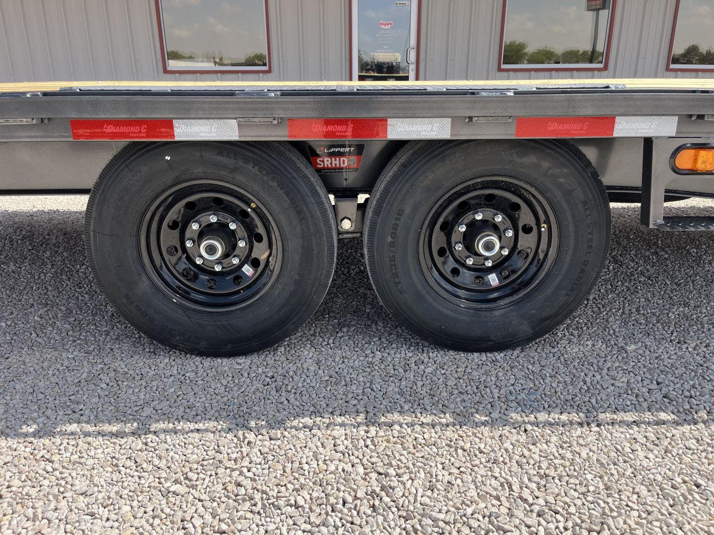 New 2025 Diamond C 102"x20' BP HD Deckover Equipment Trailer - DEC207