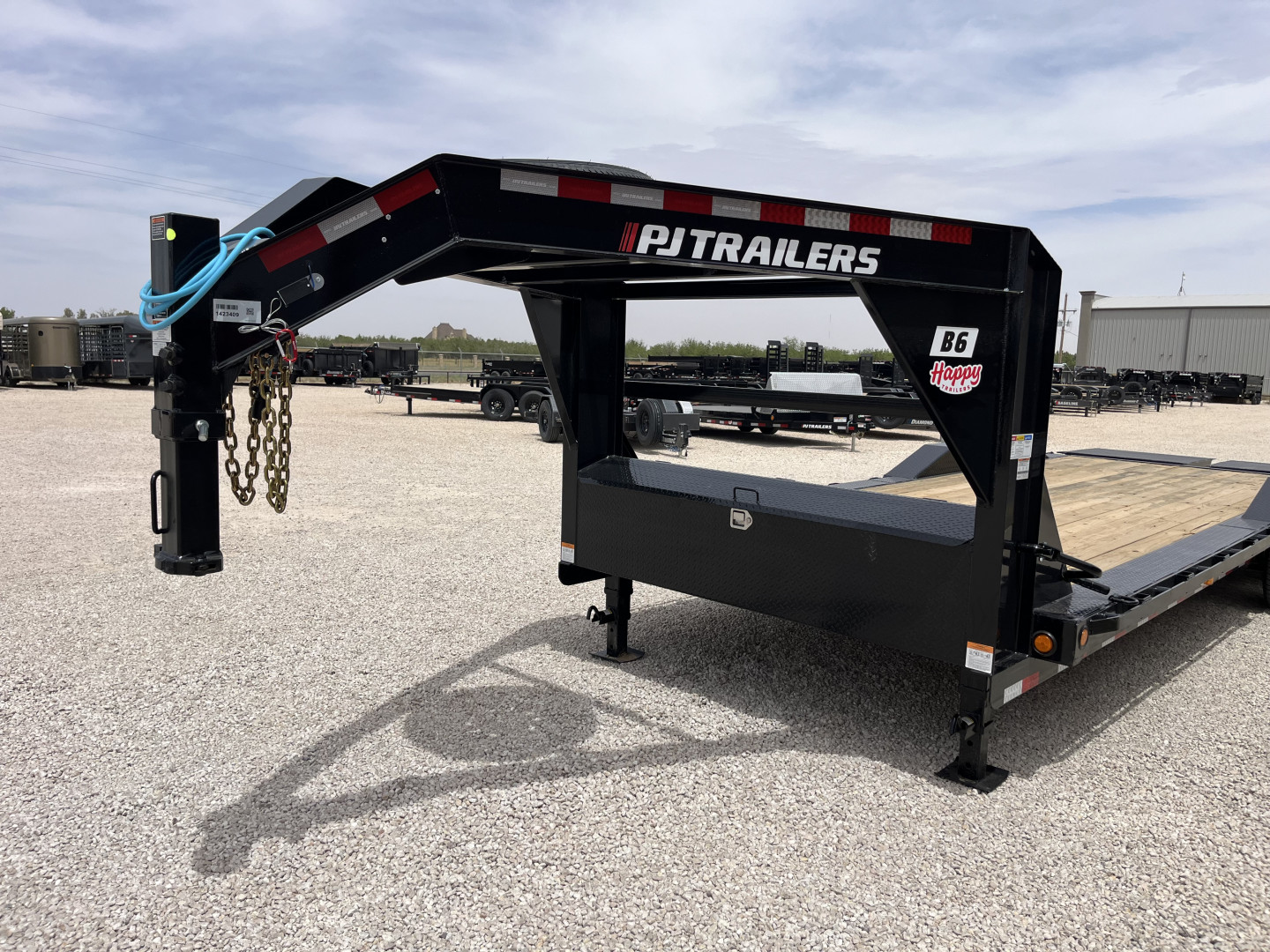 New 2025 PJ 102"x24' GN 6" Channel Super-Wide Equipment Trailer - B6