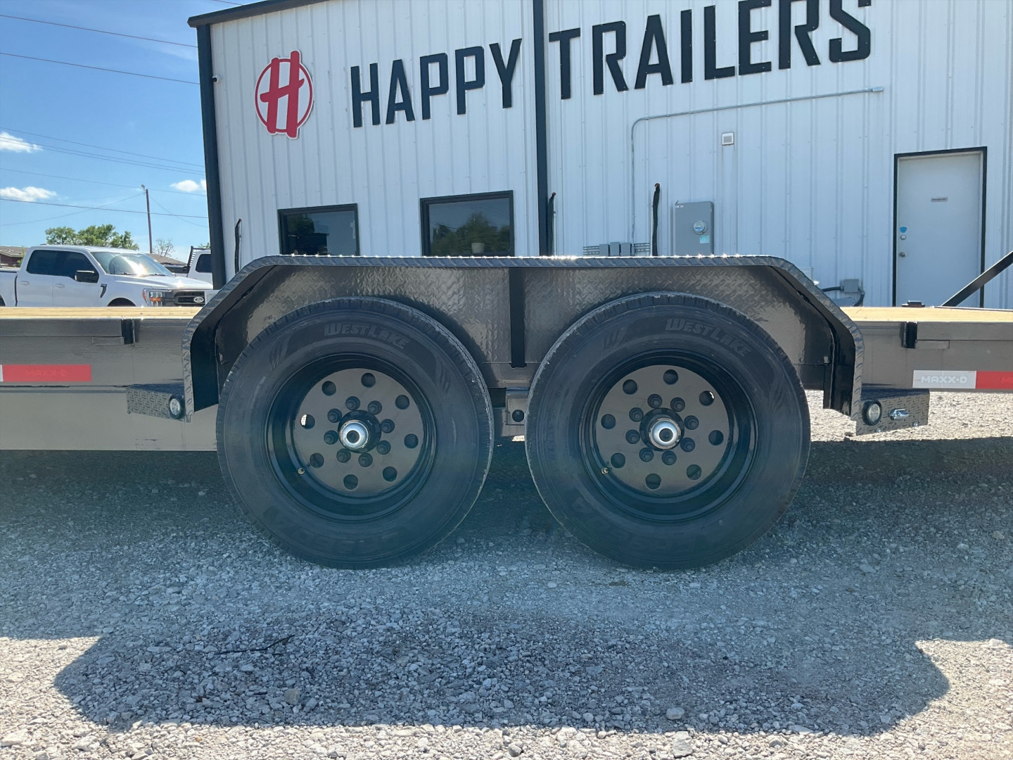 New 2026 MAXX-D 83”x22’ BP 8" Channel Carhauler - C8X