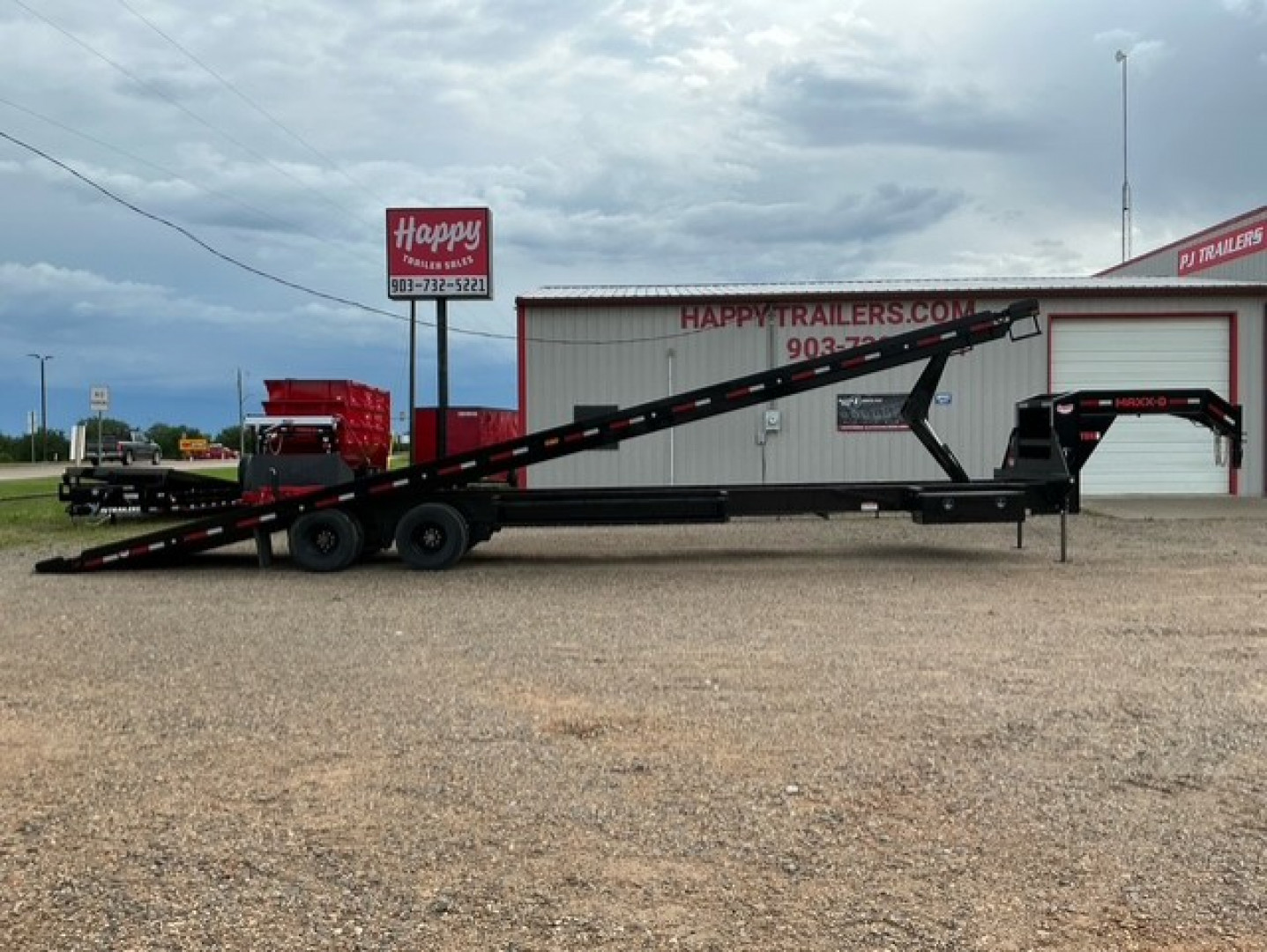Used *USED* 2024 MAXX-D 102"x40' GN Full Deck Tilt- TDX