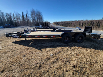New 2025 PJ Trailers H5 Equipment Trailer