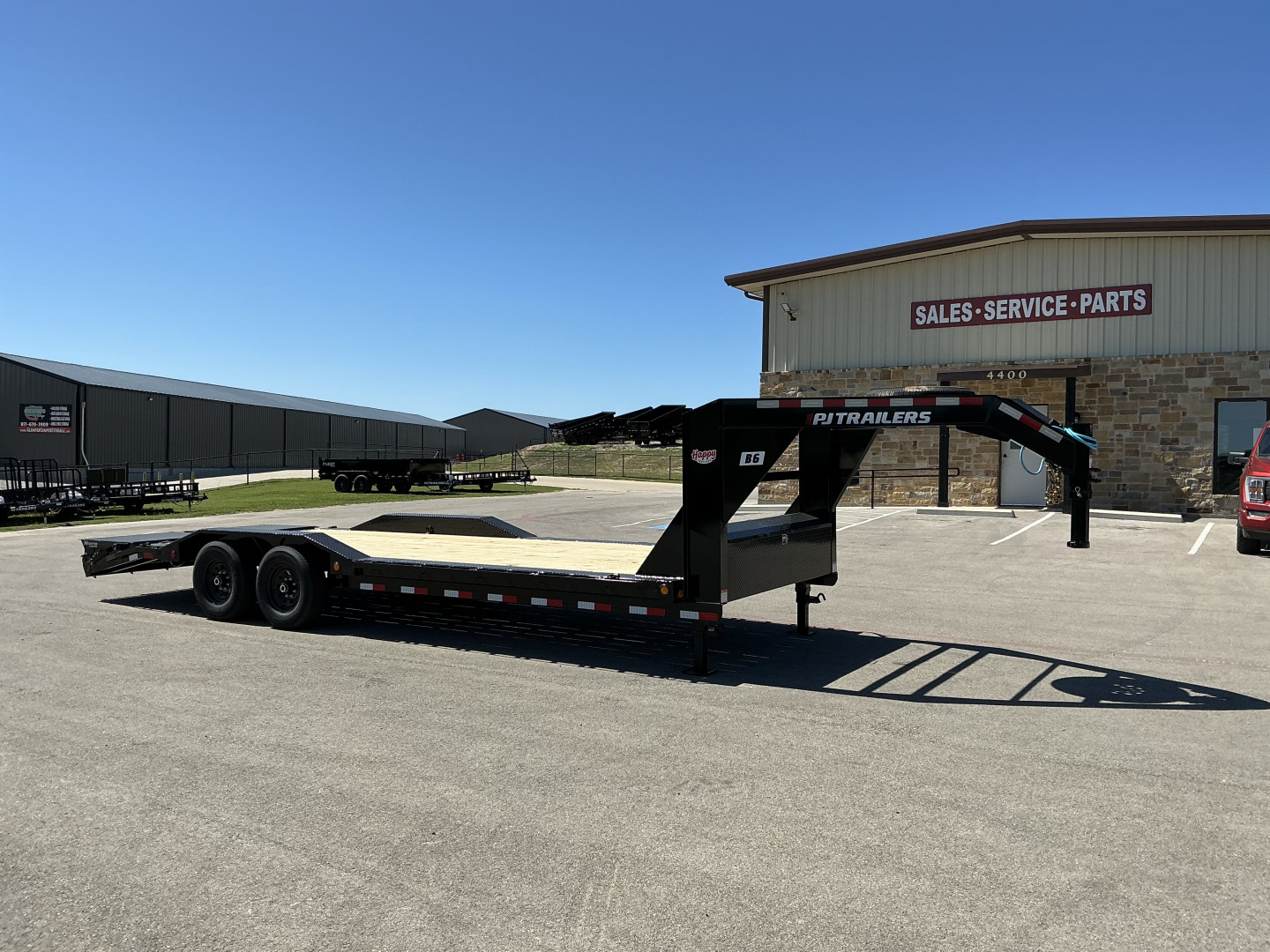 New 2026 PJ 102"x24' GN 6" Channel Super-Wide Equipment Trailer - B6