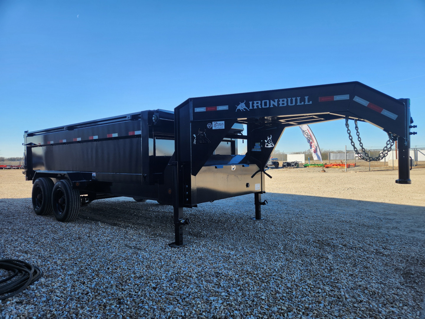 New 2026-Iron-Bull-Trailers-83”x16’-22k-Telescopic-Dump-w/3’-Sides-Black-1906551