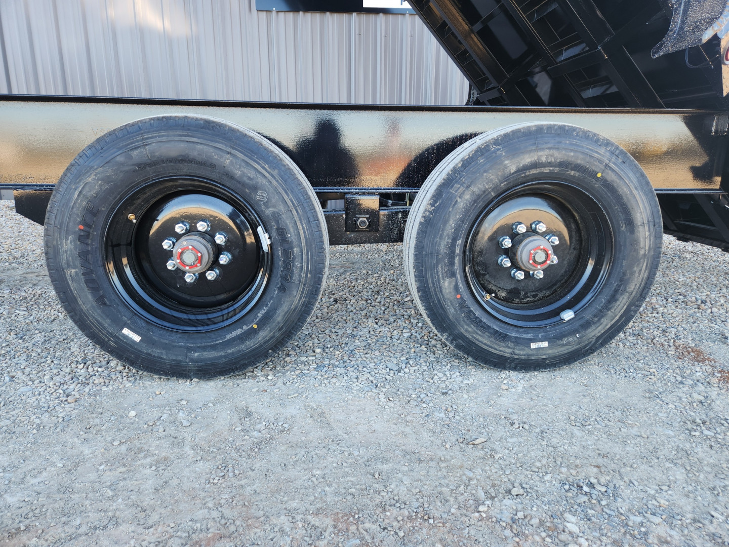 New 2026-Iron-Bull-Trailers-83”x16’-22k-Telescopic-Dump-w/3’-Sides-Black-1906551