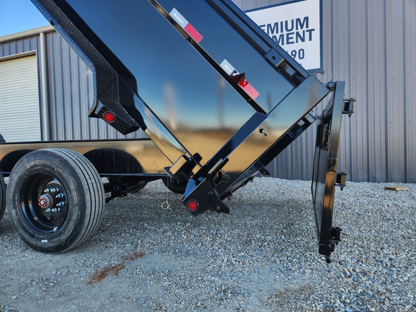 New 2026-Iron-Bull-Trailers-83”x16’-22k-Telescopic-Dump-w/3’-Sides-Black-1906551