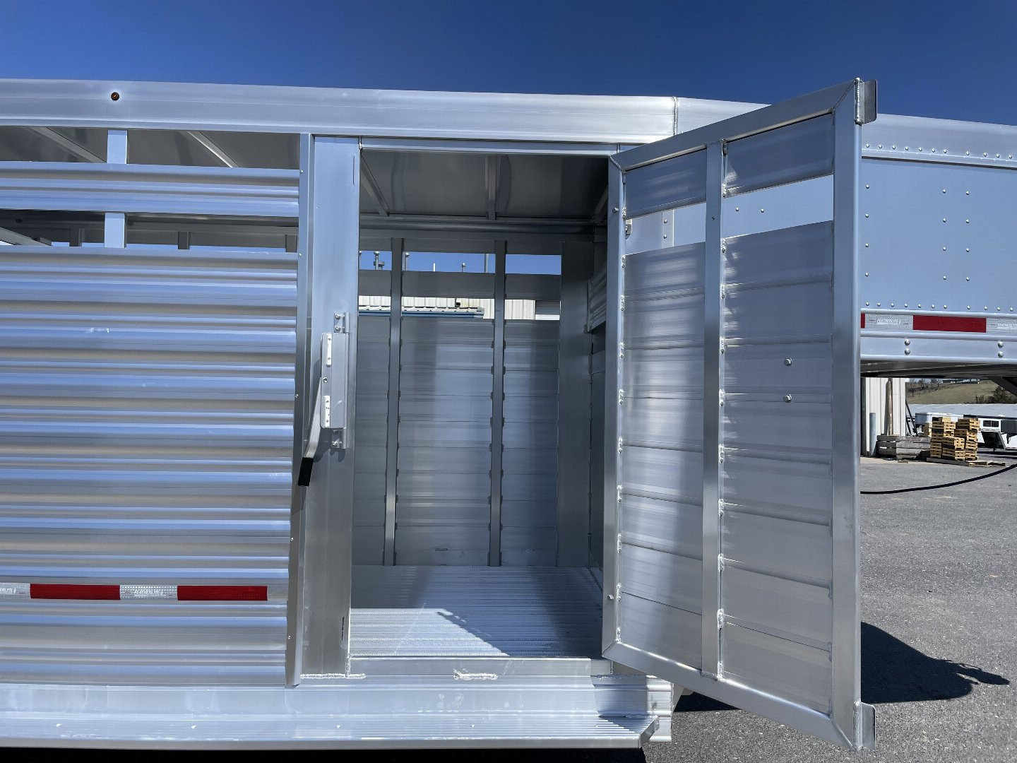 New 2026 Featherlite Trailers 8117-6'7"x20'x6'6" Stock Trailer