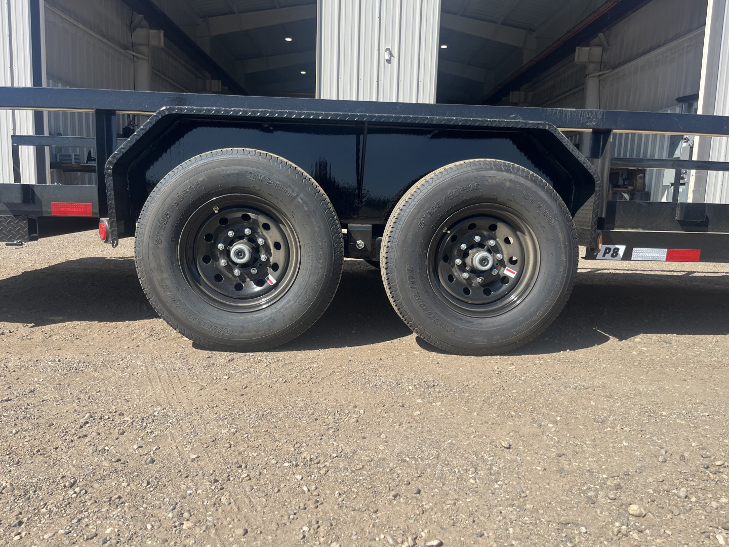 New 2025 PJ 83"x20' BP Angle Pipetop Trailer - P8