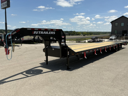 New 2026 PJ 102"x40' GN Low Pro Flatbed w/ Duals - LD