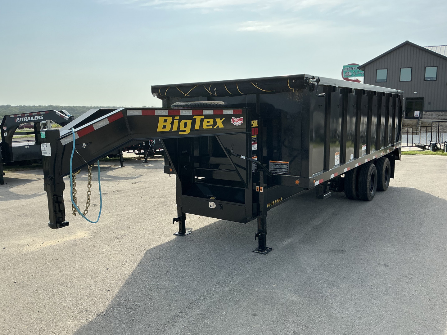 Used *USED* 2025 Big Tex 92"x20' GN Dump