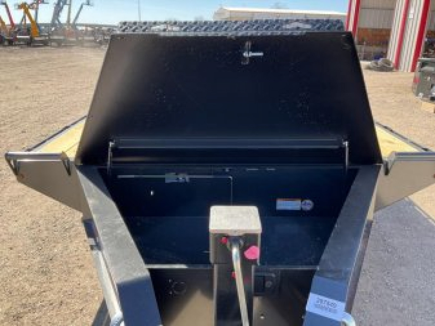 New 2025 Diamond C 102"x24' BP HD Deckover Equipment Trailer - DEC207