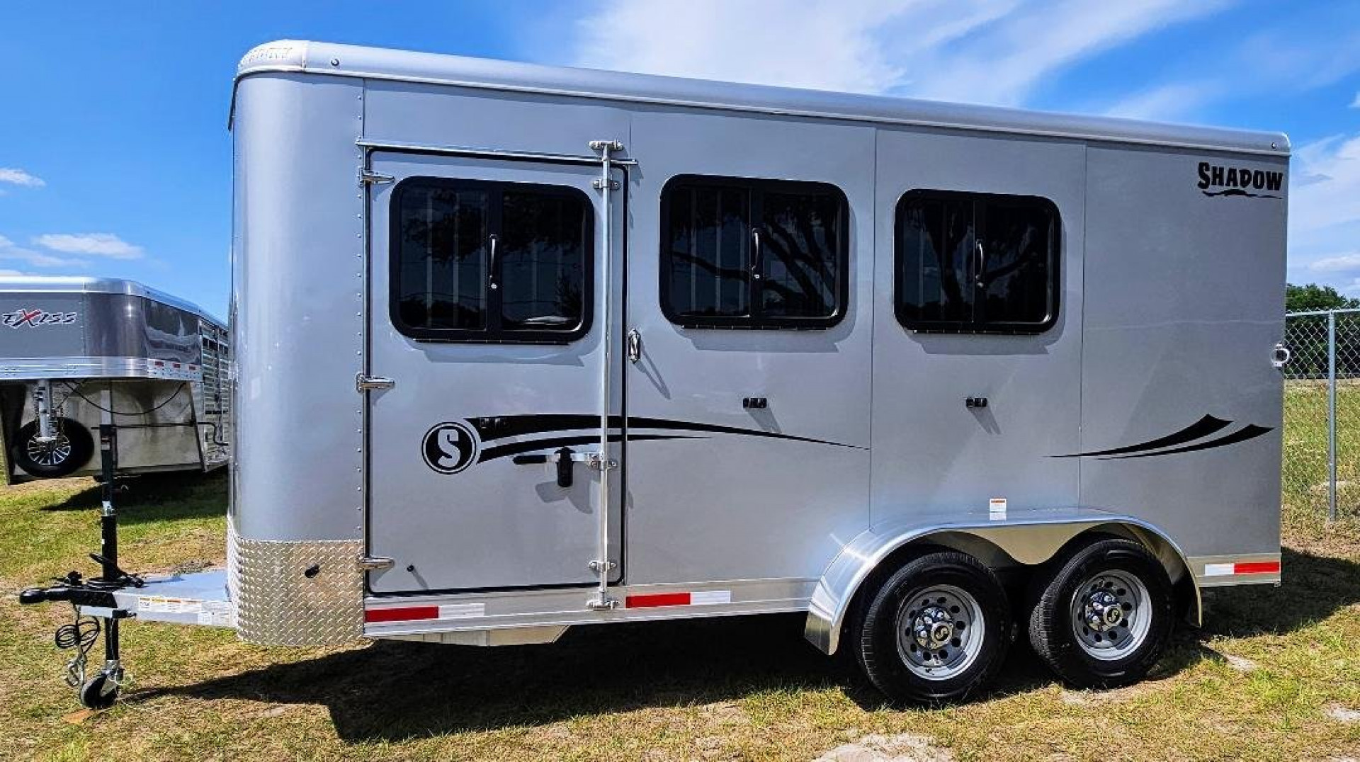 New 2025 Shadow 3H Stablemate w/windows & Escape Door