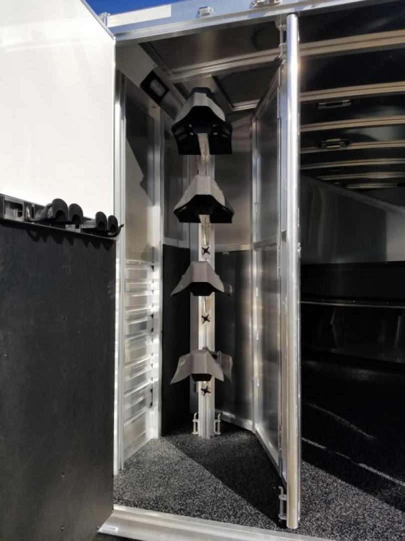 New 2025 Exiss 7400 GN Horse Trailer