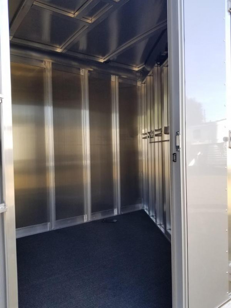 New 2025 Exiss 7400 GN Horse Trailer