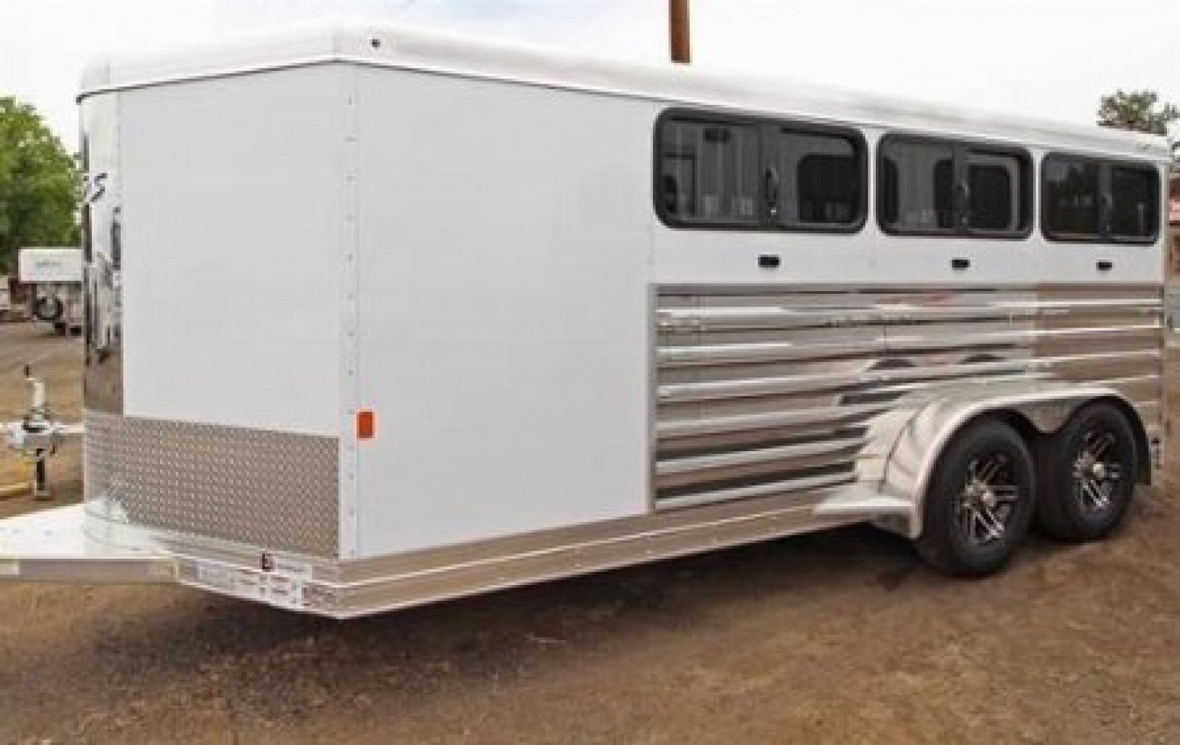 New 2025 Exiss Exhibitor 716W 6 PEN W/AC