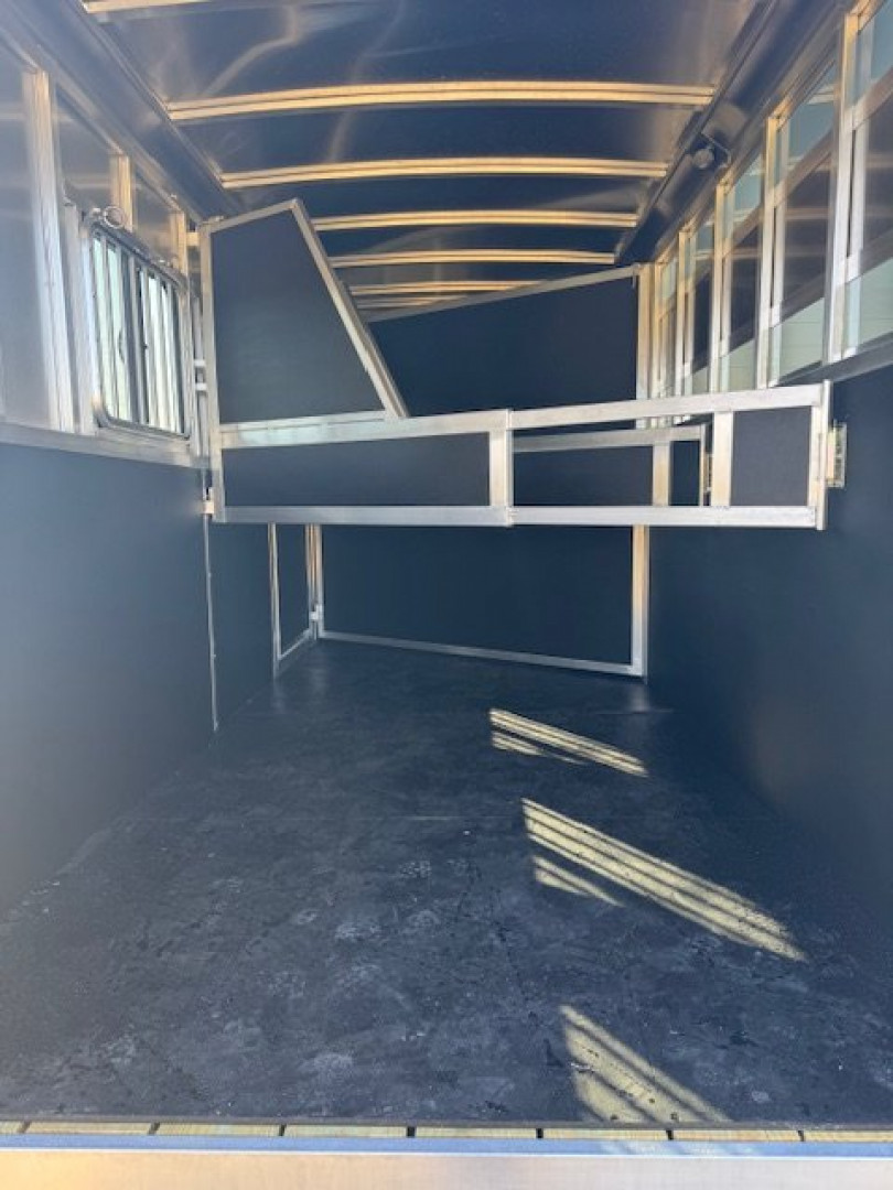 New 2025 Shadow 3H Stablemate Escape Door and Stock on Hip Side