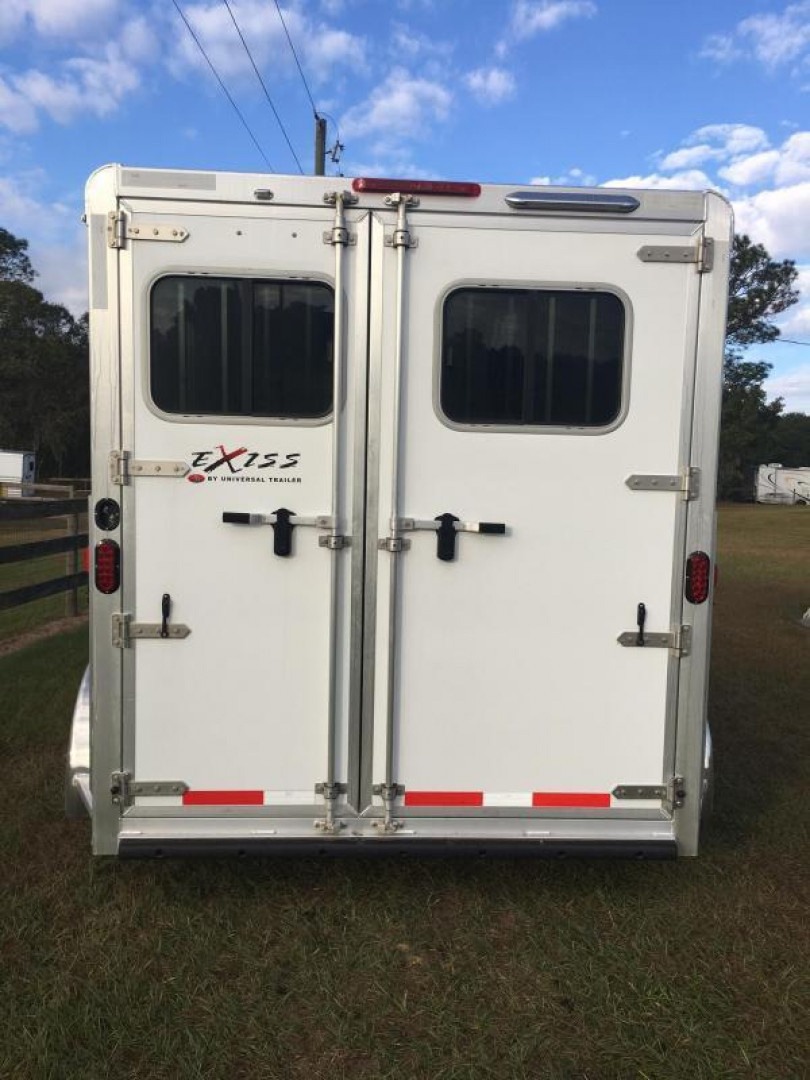 New 2025 Exiss Express 3H SS Edition BP Horse Trailer