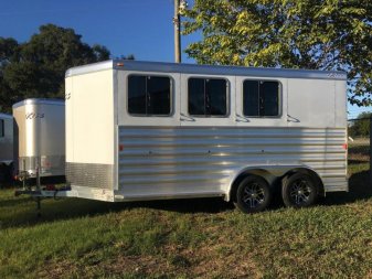 New 2025 EXISS TRAILERS 3H Express CXF Edition Horse Trailer