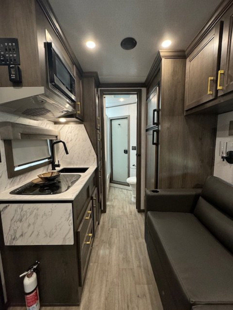 New 2024 EXISS TRAILERS Escape 7410 LQ Horse Trailer