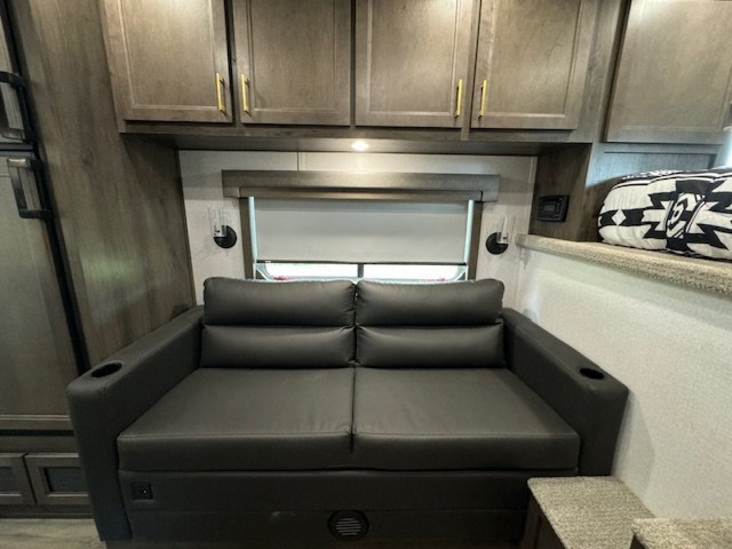 New 2024 EXISS TRAILERS Escape 7410 LQ Horse Trailer