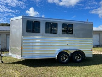 New 2025 EXISS TRAILERS 3H Express CXF Edition Horse Trailer