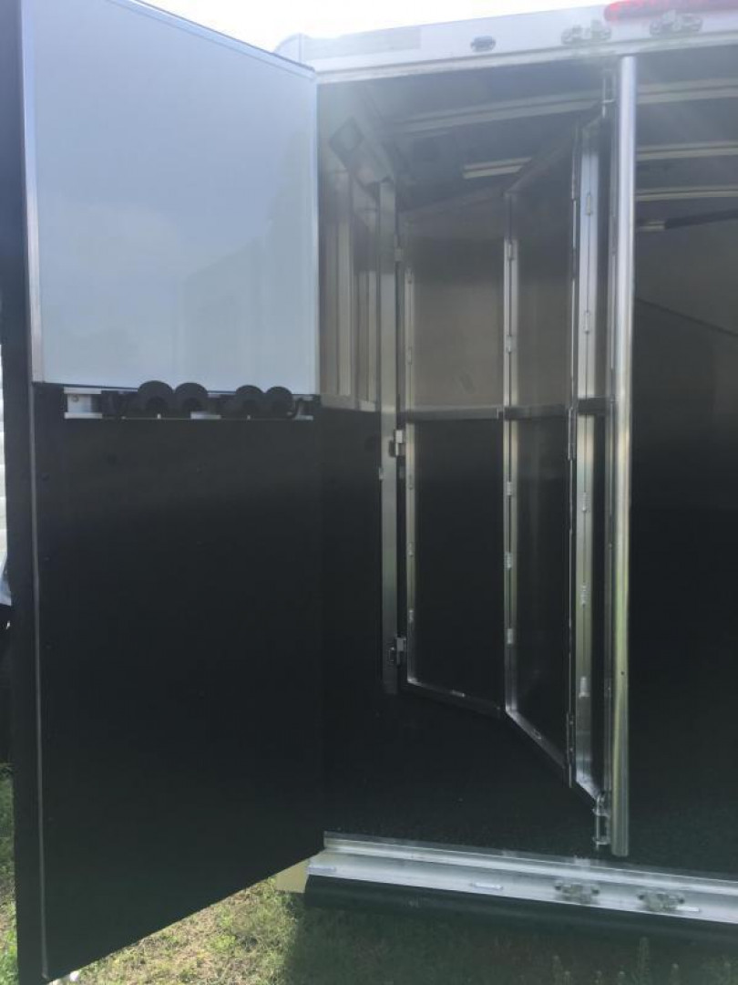 New 2023 EXISS TRAILERS  2 Horse XT W/ REAR TACK IN STOCK