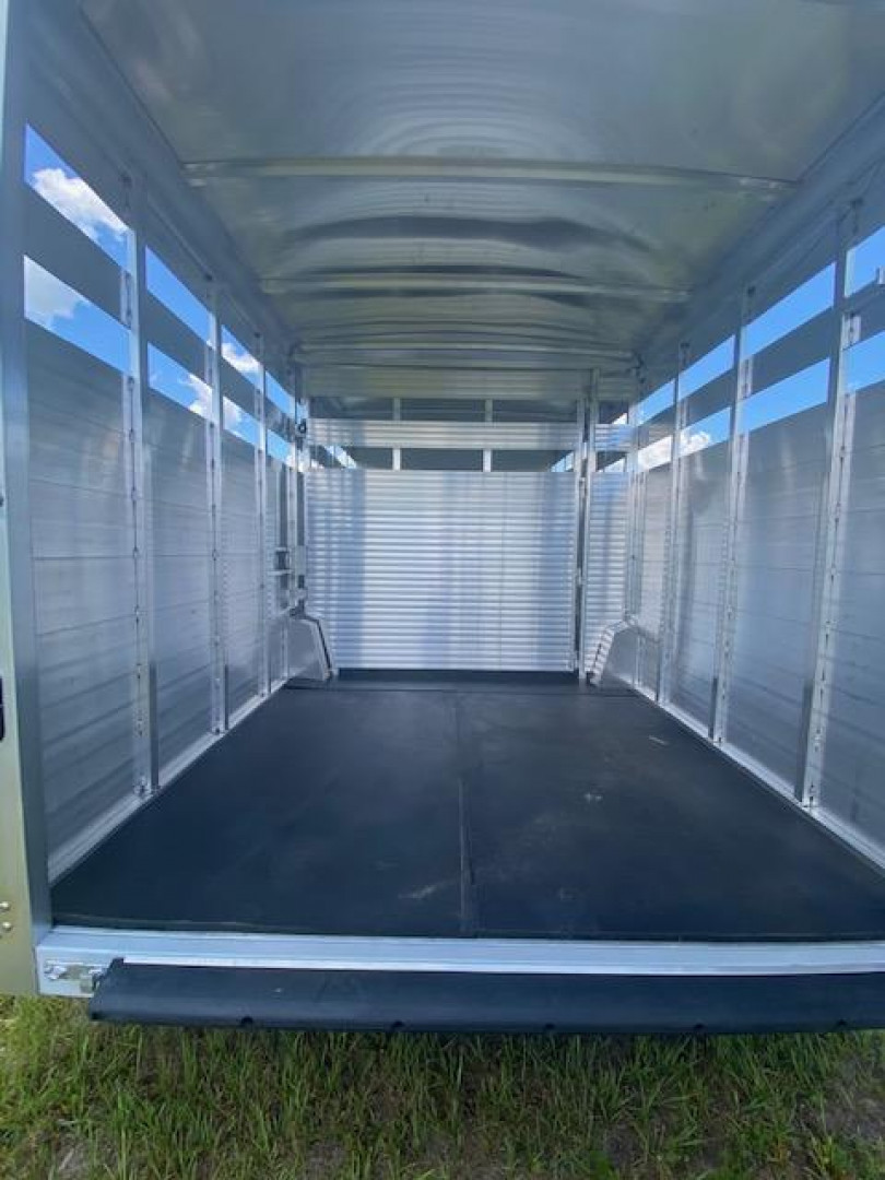 New 2023 SUNDOWNER TRAILERS Rancher Stock Combo 10.5 LQ W/ Mid Tack IN STOCK Stock / Stock Combo Trailer