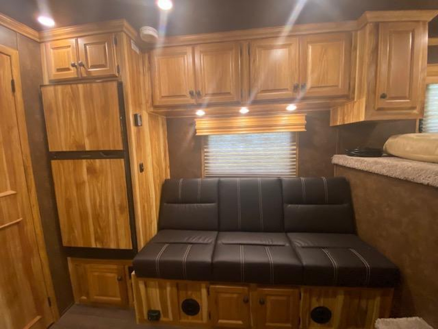 New 2023 SUNDOWNER TRAILERS Rancher Stock Combo 10.5 LQ W/ Mid Tack IN STOCK Stock / Stock Combo Trailer