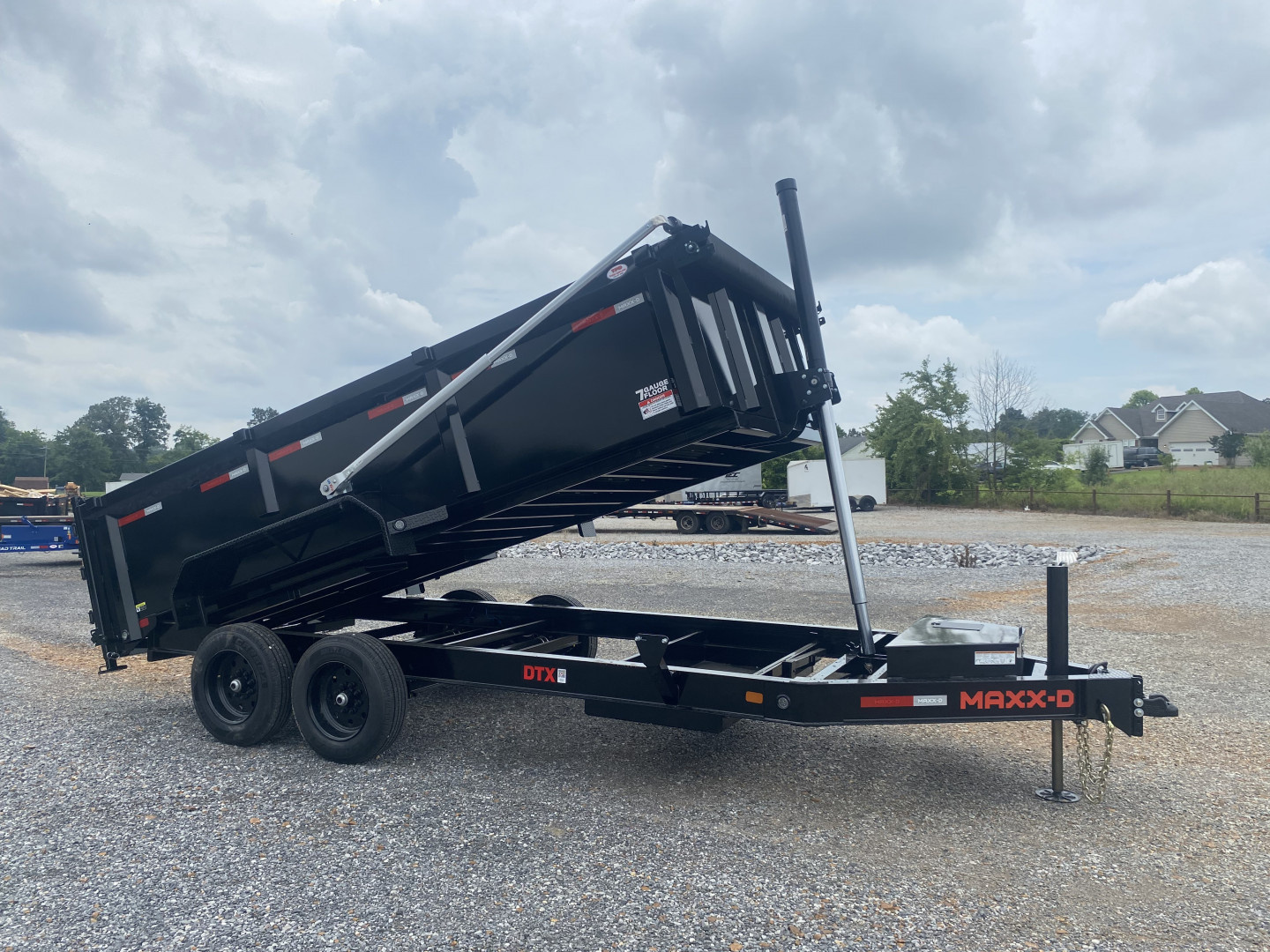New 2026 MAXXD Dump Trailer | 16' x 83' 17.5K GVWR
